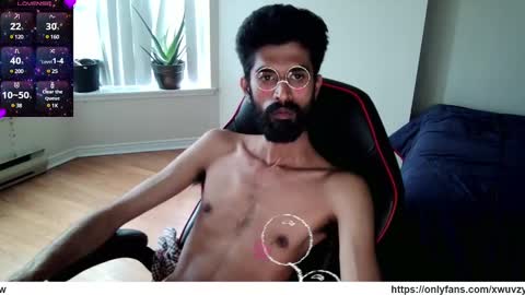 Snapshot of xwuvzyew chatting on 12/30/24, 05:23 x online show from 12/30/24, 05:23