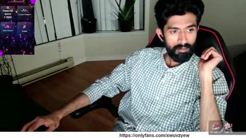 Snapshot of xwuvzyew chatting on 01/03/25, 05:28 x online show from 01/03/25, 05:28