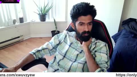 Snapshot of xwuvzyew chatting on 01/09/25, 03:34 x online show from 01/09/25, 03:34