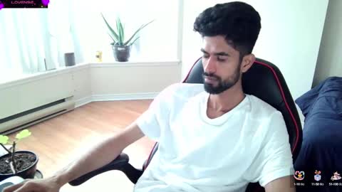 Snapshot of xwuvzyew chatting on 01/25/25, 06:46 x online show from 01/25/25, 06:46