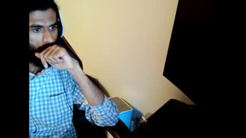 Snapshot of xwuvzyew chatting on 04/12/26, 05:34 x online show from 04/12/26, 05:34