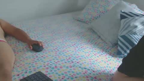 Gabriela and Camila online show from 12/22/24, 03:11