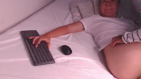 Gabriela and Camila online show from 03/09/25, 03:27