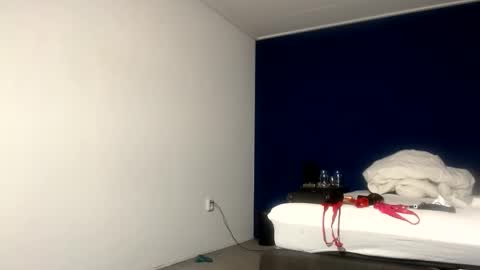 Snapshot of xx19hornyxx chatting on 12/27/24, 06:03 max online show from 12/27/24, 06:03