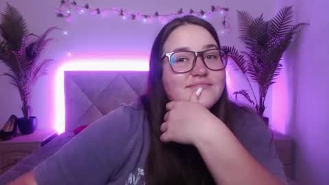 Snapshot of xx_daniella_xx chatting on 07/14/26, 10:21 xx daniella xx online show from 07/14/26, 10:21