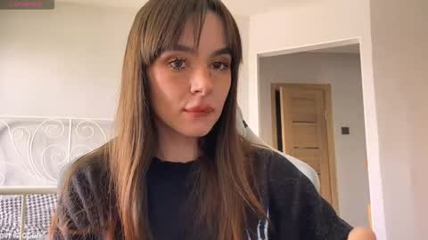 Lily online show from 05/01/26, 11:15