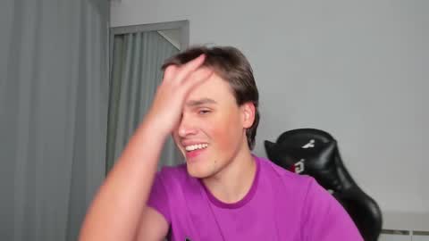 raul online show from 09/18/25, 02:13