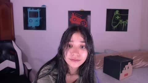 Snapshot of xx_x_mg chatting on 10/30/25, 06:52 Jacky online show from 10/30/25, 06:52