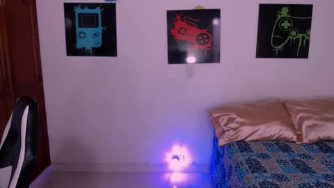 Snapshot of xx_x_mg chatting on 10/31/25, 06:42 Jacky online show from 10/31/25, 06:42