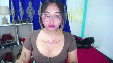 Snapshot of xxapplebabexx chatting on 03/05/25, 06:45 xxapplebabexx online show from 03/05/25, 06:45