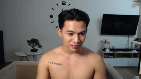 Snapshot of xxasianexploderxx chatting on 12/29/24, 09:20 Sam online show from 12/29/24, 09:20