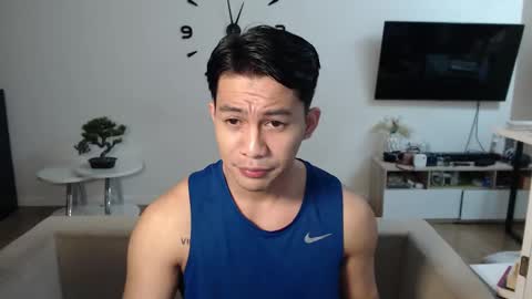 Snapshot of xxasianexploderxx chatting on 01/10/25, 08:15 Sam online show from 01/10/25, 08:15