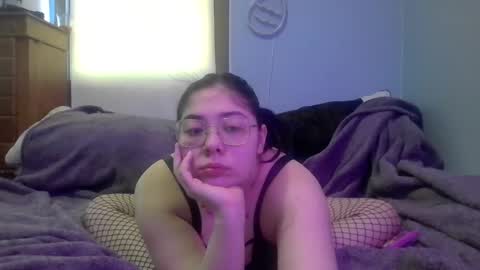 Snapshot of xxemo_baddiexx chatting on 02/21/25, 02:38 xxemo baddiexx online show from 02/21/25, 02:38