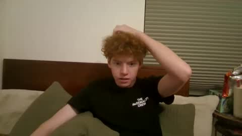 Snapshot of xxginger_ chatting on 09/27/25, 01:43 XxGinger  online show from 09/27/25, 01:43