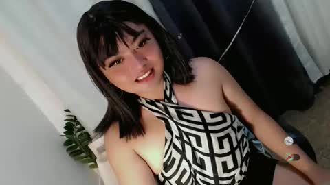 Snapshot of xxhotloyd_cummerx chatting on 05/31/26, 06:09 Loyd online show from 05/31/26, 06:09