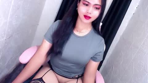 divine online show from 09/27/25, 09:09