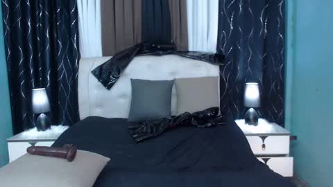 Snapshot of xxhuge_godesss_cockxx chatting on 12/07/24, 02:53 xxhuge_godesss_cockxx online show from 12/07/24, 02:53