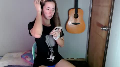 Dyanna Zulla online show from 12/06/24, 07:21