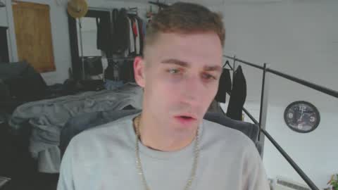 Snapshot of xxivantheterriblexx chatting on 12/10/24, 01:00 Ivan online show from 12/10/24, 01:00