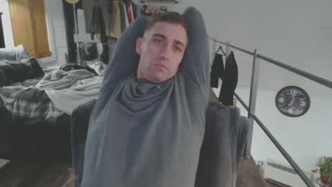 Snapshot of xxivantheterriblexx chatting on 12/11/24, 12:02 Ivan online show from 12/11/24, 12:02