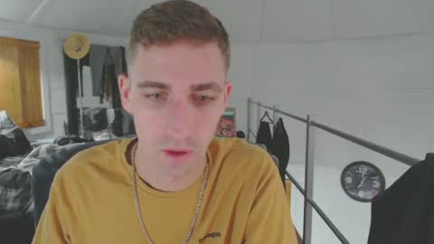 Snapshot of xxivantheterriblexx chatting on 12/11/24, 03:02 Ivan online show from 12/11/24, 03:02