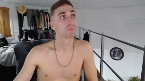 Snapshot of xxivantheterriblexx chatting on 12/12/24, 03:32 Ivan online show from 12/12/24, 03:32