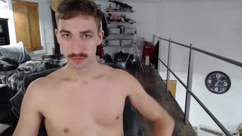 Snapshot of xxivantheterriblexx chatting on 01/09/25, 05:55 Ivan online show from 01/09/25, 05:55