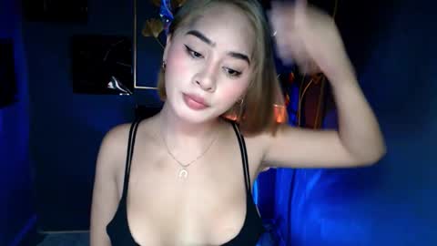 xxjasminfoxxx online show from 01/19/26, 07:56