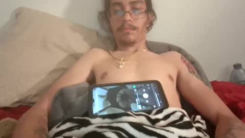 Snapshot of xxjasoneecxx chatting on 12/28/24, 07:33 XxJasoneecxX online show from 12/28/24, 07:33