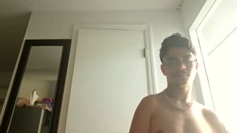 Snapshot of xxjasoneecxx chatting on 02/09/25, 10:32 XxJasoneecxX online show from 02/09/25, 10:32