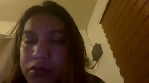 Snapshot of xxjulielovesyouxx chatting on 11/01/25, 01:35 July online show from 11/01/25, 01:35