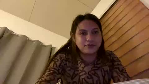 Snapshot of xxjulielovesyouxx chatting on 11/05/25, 03:34 July online show from 11/05/25, 03:34