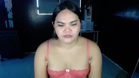 Snapshot of xxkylie_smithxx chatting on 11/08/25, 05:18 Kylie Smith online show from 11/08/25, 05:18