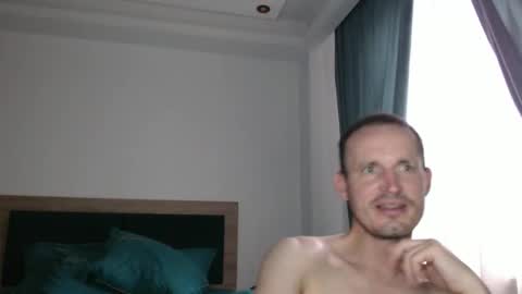 Snapshot of xxlchaz_bonner chatting on 05/16/26, 05:01 Bonner online show from 05/16/26, 05:01