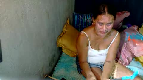 Snapshot of xxloveheart chatting on 11/22/25, 12:53 xxloveheart online show from 11/22/25, 12:53