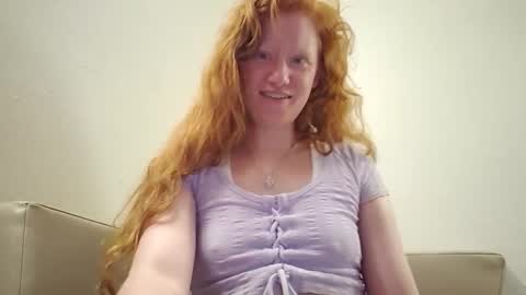 Snapshot of xxmariebliss chatting on 04/25/26, 01:41 xxmariebliss online show from 04/25/26, 01:41