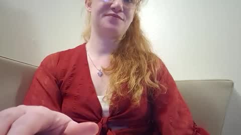 Snapshot of xxmariebliss chatting on 05/17/26, 02:20 xxmariebliss online show from 05/17/26, 02:20
