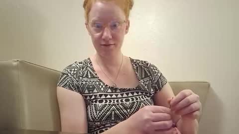 Snapshot of xxmariebliss chatting on 05/18/26, 12:33 xxmariebliss online show from 05/18/26, 12:33