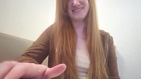Snapshot of xxmariebliss chatting on 05/20/26, 02:01 xxmariebliss online show from 05/20/26, 02:01