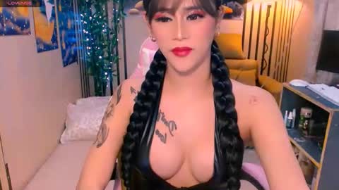 xxmissjuliaxx online show from 11/17/25, 05:35
