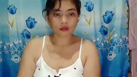 Snapshot of xxolevia chatting on 11/23/25, 01:33 xxolevia online show from 11/23/25, 01:33