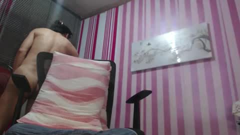 Snapshot of xxrowenatastycockforyouxx chatting on 09/24/25, 02:48 xxrowenatastycockforyouxx online show from 09/24/25, 02:48