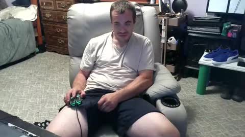 Snapshot of xxscubastevexxx chatting on 10/24/25, 05:04 xxScubaStevexx online show from 10/24/25, 05:04