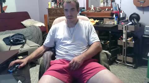 Snapshot of xxscubastevexxx chatting on 10/27/25, 12:36 xxScubaStevexx online show from 10/27/25, 12:36