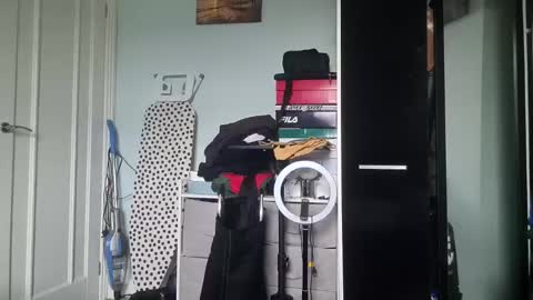 xxsddfc3w online show from 01/22/25, 01:11