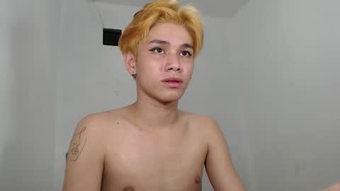 Snapshot of xxsebastian18 chatting on 12/12/24, 01:39 seb online show from 12/12/24, 01:39