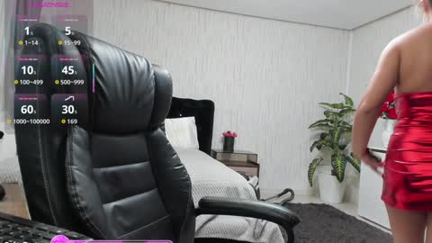 Snapshot of xxsecretdesirexx chatting on 10/28/25, 10:23 xxsecretdesirexx Catalina online show from 10/28/25, 10:23