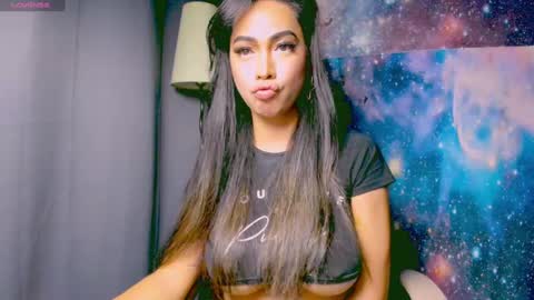 Lara online show from 01/30/25, 02:38