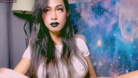 Lara online show from 02/17/25, 08:36