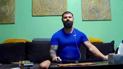 Snapshot of xxtreamleonard chatting on 11/19/25, 10:59 Xtream Leonard online show from 11/19/25, 10:59